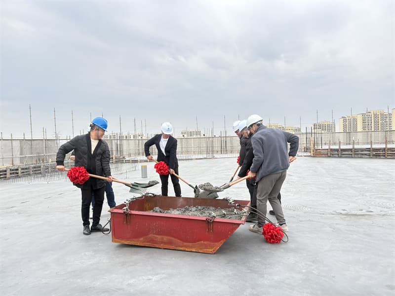 封顶筑梦启新程，冠亚聚力耀未来|冠亚恒温新工厂封顶仪式圆满举行!（images 3）